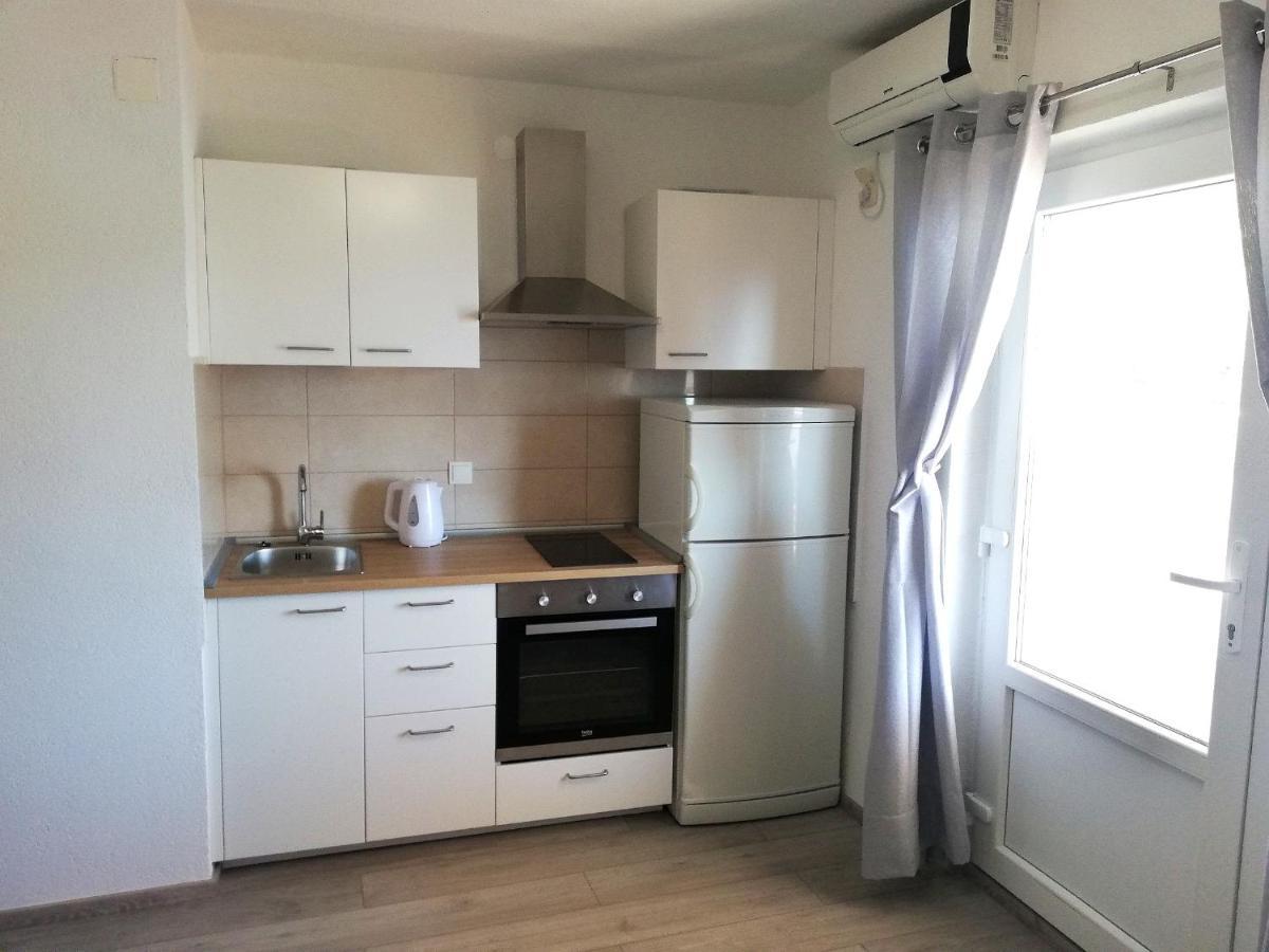 Apartments Amfora Gdinj Extérieur photo