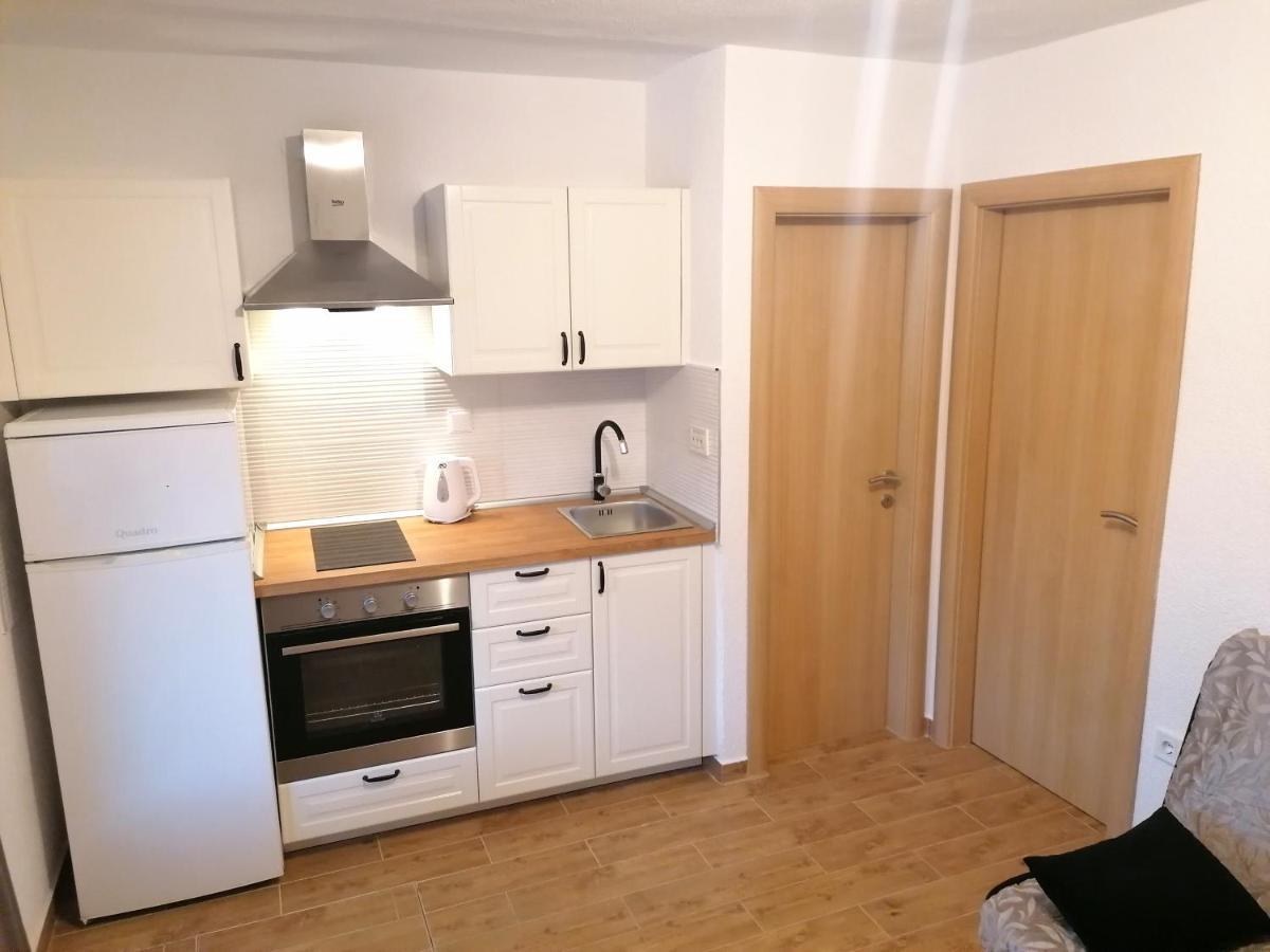 Apartments Amfora Gdinj Extérieur photo