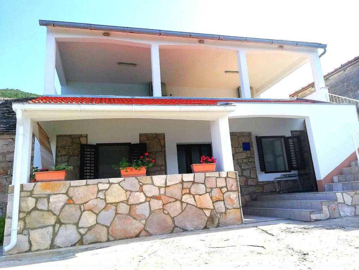 Apartments Amfora Gdinj Extérieur photo