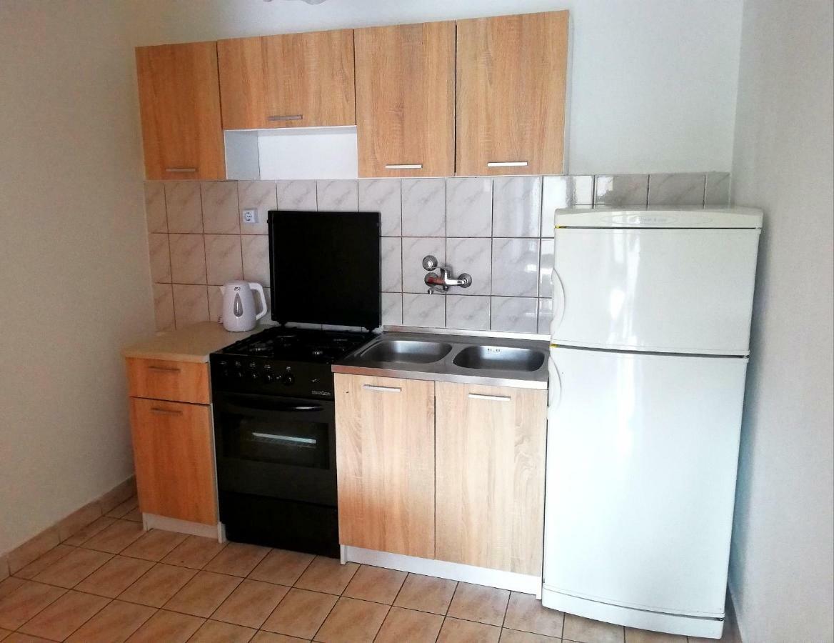 Apartments Amfora Gdinj Extérieur photo